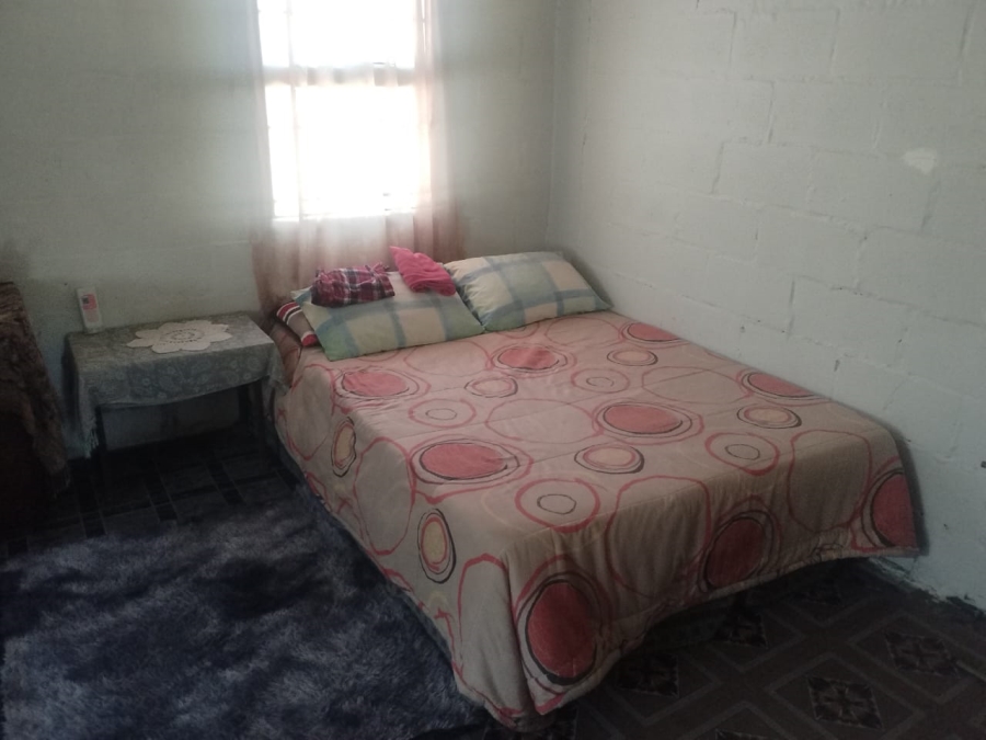  Bedroom Property for Sale in New Macassar Western Cape